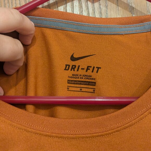 Nike Dri Fit Women's Athletic Shirt-Size Medium - Picture 3 of 4